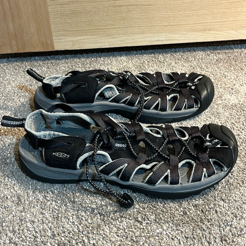 Keen Black Whisper Strappy Closed Toe Sport Sandals